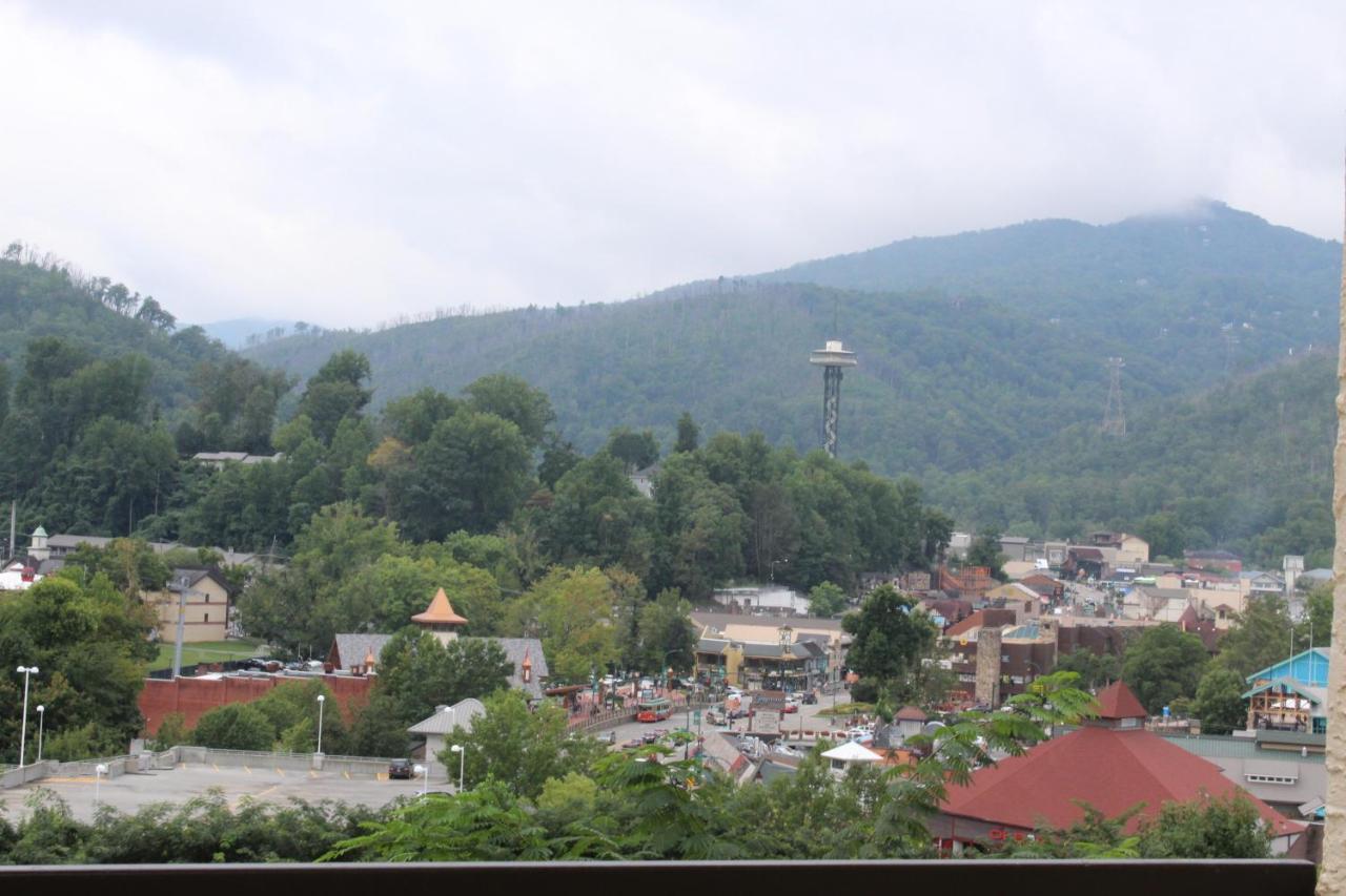 Gatlinburg Chateau Condo 302 Bagian luar foto